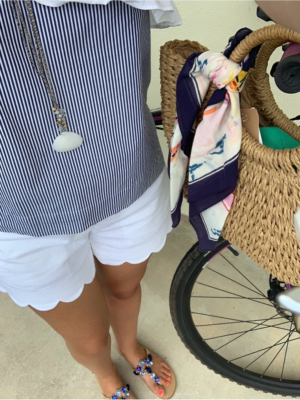 NWT J. Crew White Scallop Hem Shorts, size 2